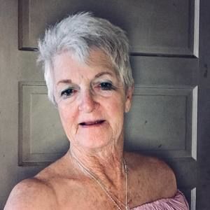 Meet your Posher, Janet